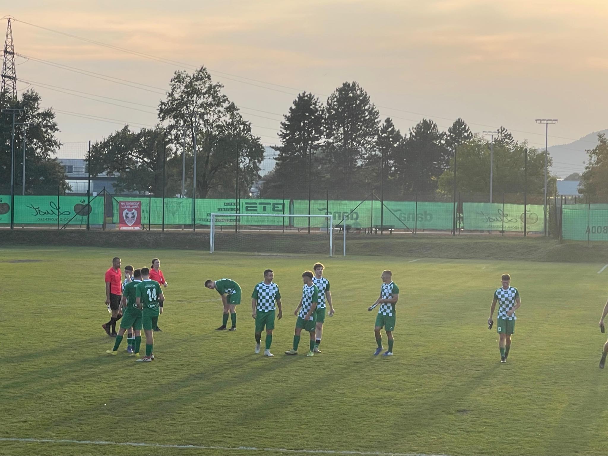 You are currently viewing Člani