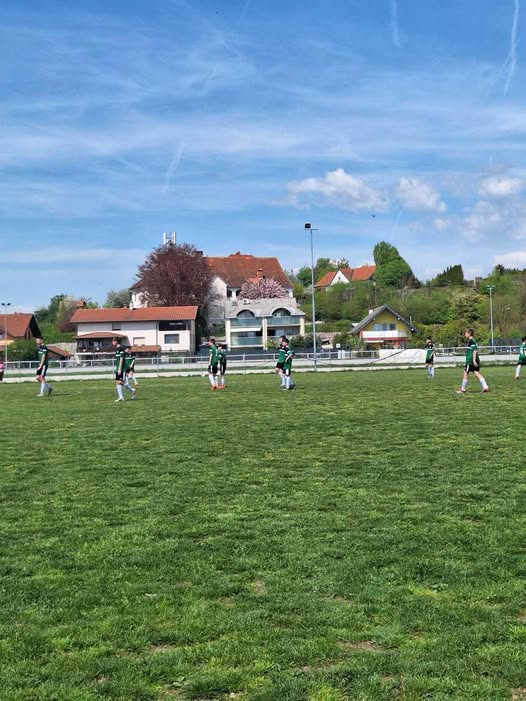 You are currently viewing U14 : IB 1975 Ljubljana B