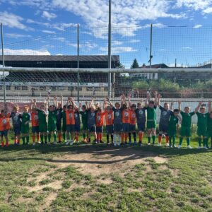 Read more about the article Prijateljski turnir U8 v Komendi